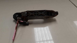 MAÇANETA EXTERNA TRASEIRA DIREITA TOYOTA HILUX 2015