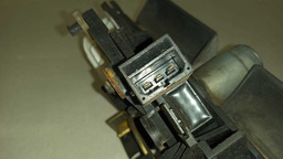 MAÇANETA TAMPA TRASEIRA AUDI A3 2000