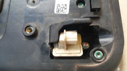 MAÇANETA TAMPA TRASEIRA FIAT TORO 2.0 2020 COM CÂMERA RÉ