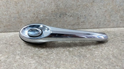 MAÇANETA EXTERNA DIANTEIRA ESQUERDA CHRYSLER PT CRUISER 2001