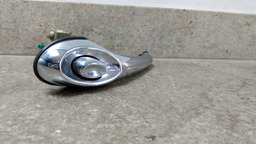 MAÇANETA EXTERNA DIANTEIRA ESQUERDA CHRYSLER PT CRUISER 2001