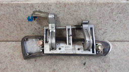 MAÇANETA EXTERNA TRASEIRA ESQUERDA JAC J6 2011 COM DETALHE