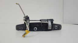 MAÇANETA EXTERNA TRASEIRA ESQUERDA RENAULT DUSTER 2013