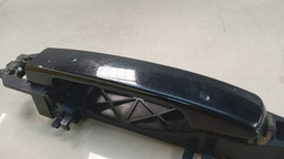 MAÇANETA EXTERNA TRASEIRA DIREITA NISSAN FRONTIER 2008-2010