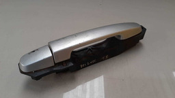 MAÇANETA EXTERNA TRASEIRA ESQUERDA TOYOTA HILUX 2015 