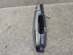 MAÇANETA EXTERNA DIANTEIRA ESQUERDA  HILLUX COM DETALHE 2015