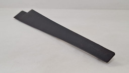 MOLDURA LATERAL ESQUERDA PAINEL FORD KA SEDAN 2018