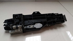 MAÇANETA EXTERNA DIANTEIRA DIREITA NISSAN MARCH 2014