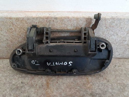 MAÇANETA EXTERNA TRASEIRA DIREITA HYUNDAI SONATA 1997