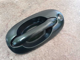 MAÇANETA EXTERNA DIANTEIRA ESQUERDA KIA CARNIVAL 1997 A 2001