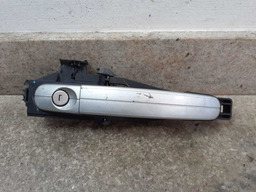 MAÇANETA EXTERNA DIANTEIRA ESQUERDA FORD FOCUS 2011