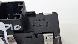 BOTÃO VIDRO ELÉTRICO TRAS. ESQUERDO JEEP CHEROKEE 2014 2015