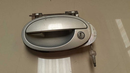 MAÇANETA EXTERNA DIANTEIRA ESQUERDA GM MERIVA 2005