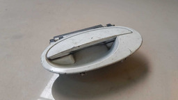 MAÇANETA EXTERNA TRASEIRA ESQUERDA GM CORSA 2003 A 2006