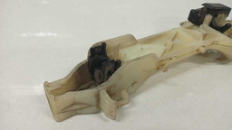 CAVALETE MAÇANETA DIANTEIRA ESQUERDA HYUNDAI SONATA 2010