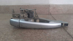 MAÇANETA EXTERNA DIANTEIRA DIREITA PEUGEOT 208 2013 A 2016