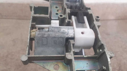 MAÇANETA EXTERNA DIANTEIRA DIREITA PEUGEOT 208 2013 A 2016