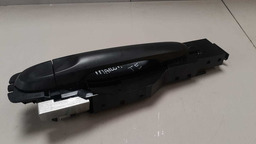 MAÇANETA EXTERNA TRASEIRA ESQUERDA NISSAN MARCH 2014