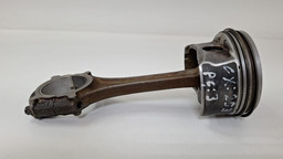 BIELA COM PISTÃO MERCEDES B180 1.8 2011 (2)