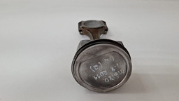 BIELA COM PISTÃO MERCEDES B180 1.8 2011 (2)