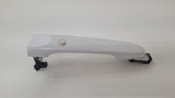 MAÇANETA EXTERNA DIANTEIRA ESQUERDA NISSAN MARCH 2013 2014