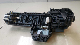 MAÇANETA EXTERNA TRASEIRA DIREITA MERCEDES C180 2011