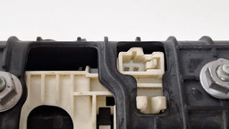 MAÇANETA TAMPA TRASEIRA ELETRICA AUDI A5 2009 A 2012