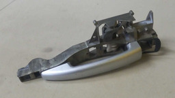 MAÇANETA EXTERNA TRASEIRA ESQUERDA PEUGEOT 308 2011 A 2014