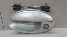 MAÇANETA EXTERNA DIANTEIRA ESQUERDA GM CELTA 2007 A 2014