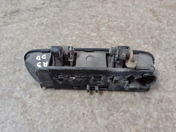 MAÇANETA EXTERNA DIANTEIRA DIREITA AUDI A3 2000