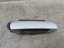 MAÇANETA EXTERNA DIANTEIRA DIREITA AUDI A3 2000