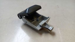 PUXADOR PORTINHOLA TOYOTA HILUX SW4 2.8 2017 2018