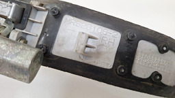 MAÇANETA EXTERNA DIANTEIRO D MITSUBISHI GRANDIS 2006 A 2009