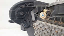 FAROL ESQUERDO LED BMW X1 2018 2019