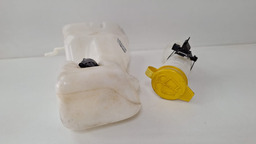 RESERVATÓRIO ÁGUA PARABRISA FIAT TORO 1.8 2016 2017