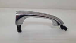 MAÇANETA EXTERNA DIANTEIRO ESQUERDO MERCEDES B200 2007 2009