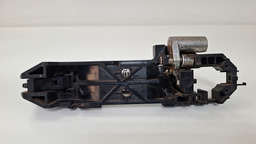 MAÇANETA EXTERNA DIANTEIRO DIREITO NISSAN LIVINA 2009 A 2014