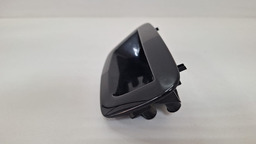 MOLDURA MAÇANETA EXTERNA PORTA MALA CHEVROLET TRACKER 2016