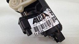 MAÇANETA EXTERNA TAMPA TRASEIRA MERCEDES C180 2003 A 2006