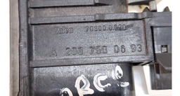 MAÇANETA EXTERNA TAMPA TRASEIRA MERCEDES C180 2003 A 2006