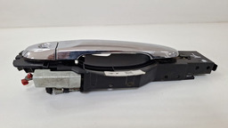 MAÇANETA EXTERNA DIANTEIRO ESQUERDA NISSAN VERSA 2012 2013