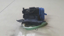 FECHADURA ELÉTRICA TRASEIRA DIREITA AUDI A3 2003 A 2006