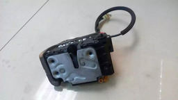 FECHADURA TRASEIRA ESQUERDO GM ONIX 1.4 2013 2014