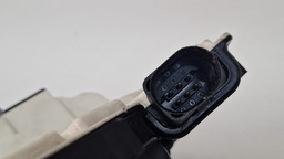 FECHADURARTA DIANTEIRA DIREITA VOLKSWAGEN AMAROK 2014 2015