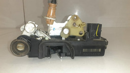 FECHADURA TRASEIRA DIREITA GM CAPTIVA 2012