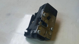 FECHADURA DIANTEIRA DIREITA GM ZAFIRA 2002 2003 2004 2005