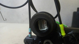 FECHADURA TRASEIRA DIREITA TOYOTA HILUX 2012 2013 2014 2015