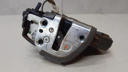 FECHADURA TRASEIRA DIREITA TOYOTA HILUX 2015