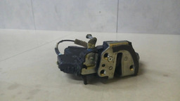 FECHADURA TRASEIRA ESQUERDA TOYOTA HILUX 2012 A 2015