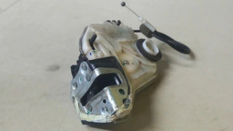 FECHADURA TRASEIRA DIREITA TOYOTA COROLLA 2015 A 2018